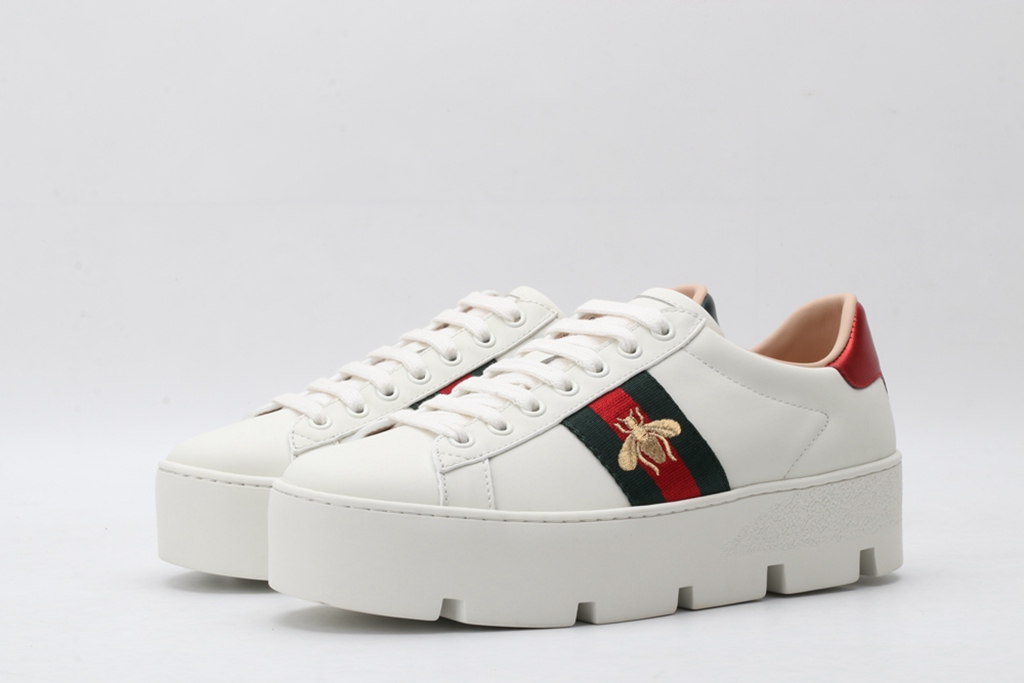 Women s Ace embroidered platform sneaker
